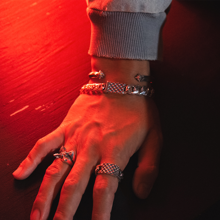 TRIPLE X STUDS CLASP CHAIN BRACELET