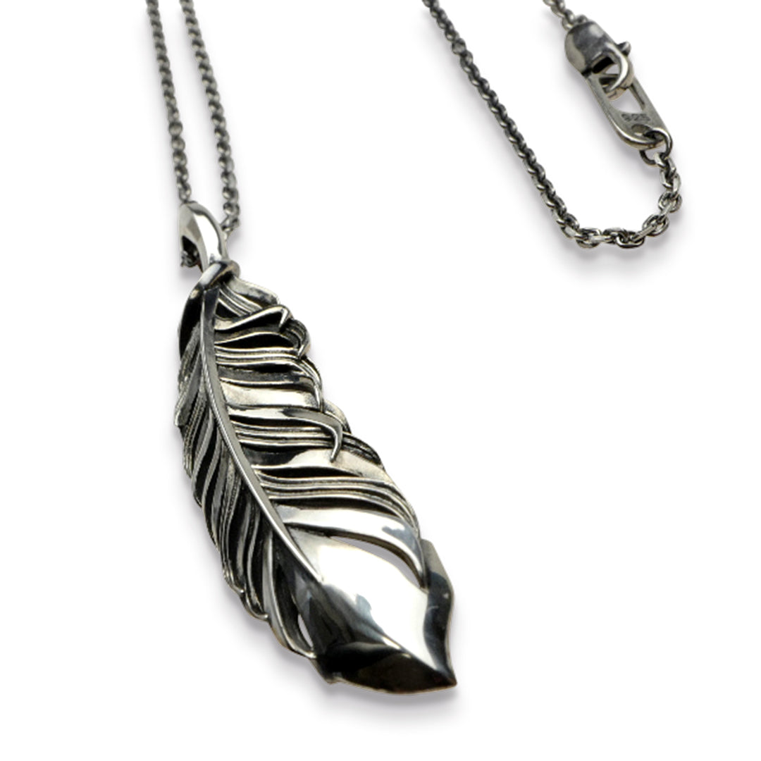 INTELLECTUAL FEATHER PENDANT L