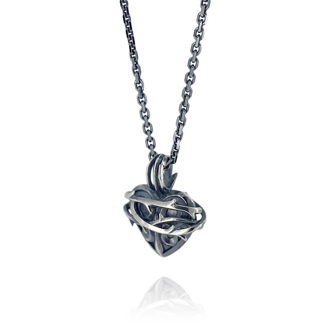 THORN HEART PENDANT M