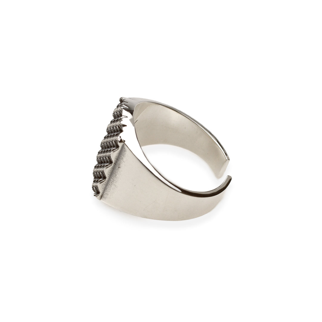 TRIPLE X STUDS SEAL RING