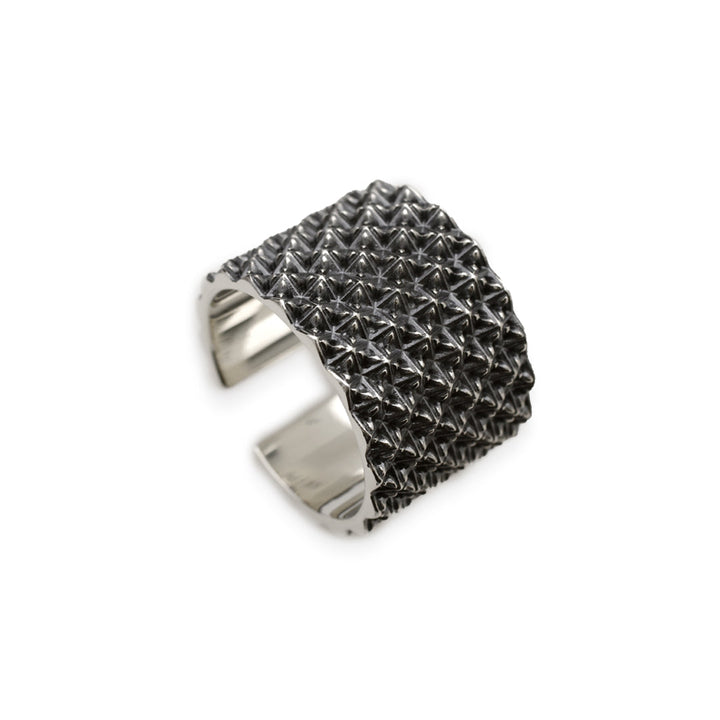 TRIPLE X STUDS WIDE RING